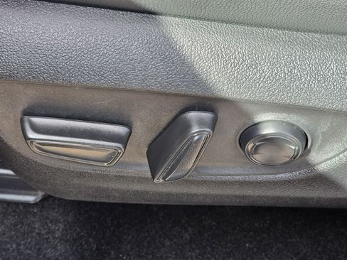 Used 2025 Toyota Grand Highlander AWD image 28