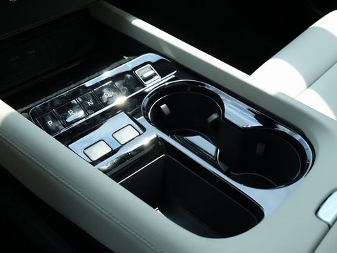 New 2025 Nissan Murano SL image 14