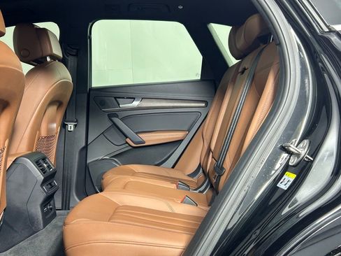 Used 2021 Audi Q5 2.0T Premium Plus w/ Premium Plus Package image 17