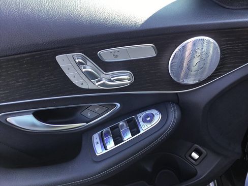 Used 2020 Mercedes-Benz C 300 4MATIC Sedan image 19