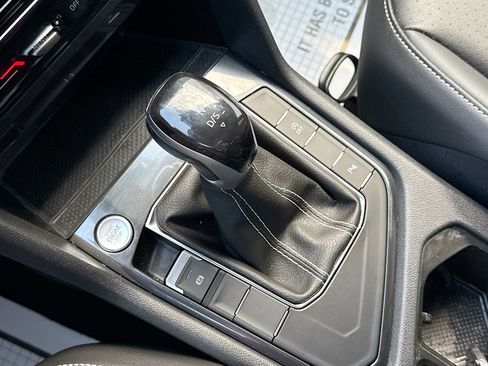 Used 2023 Volkswagen Tiguan SE R-Line FWD image 27