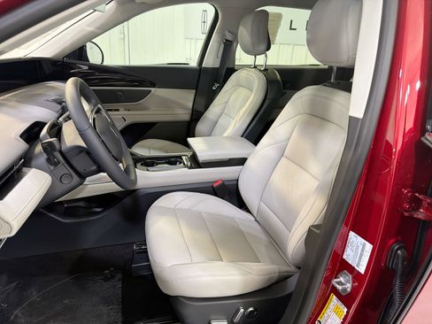 New 2026 Lincoln Nautilus Premier AWD/4WD image 10