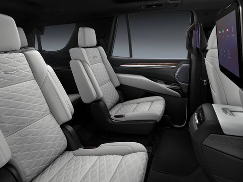 Used 2026 Cadillac Escalade Platinum Sport w/ LPO, ONYX Package AWD/4WD image 20