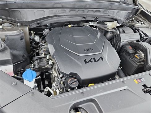 Used 2024 Kia Telluride EX w/ EX Captain's Chair Package image 25