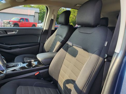 Used 2018 Ford Edge SEL FWD image 12