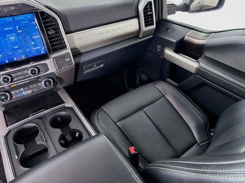 Used 2022 Ford F350 Lariat w/ Lariat Value Package AWD/4WD image 28