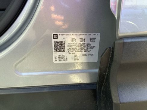 Used 2024 GMC Terrain SLE w/ Driver Convenience Package image 20