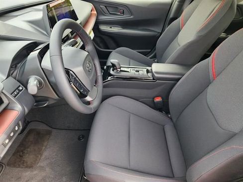New 2026 Toyota Prius Plug-In Hybrid FWD image 9