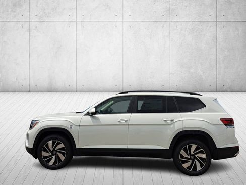 New 2026 Volkswagen Atlas SE FWD image 8