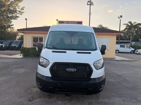 Used 2023 Ford Transit 250 Medium Roof AWD image 11