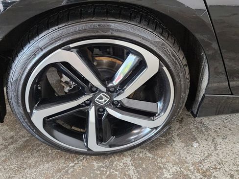 Used 2018 Honda Accord Sport image 34
