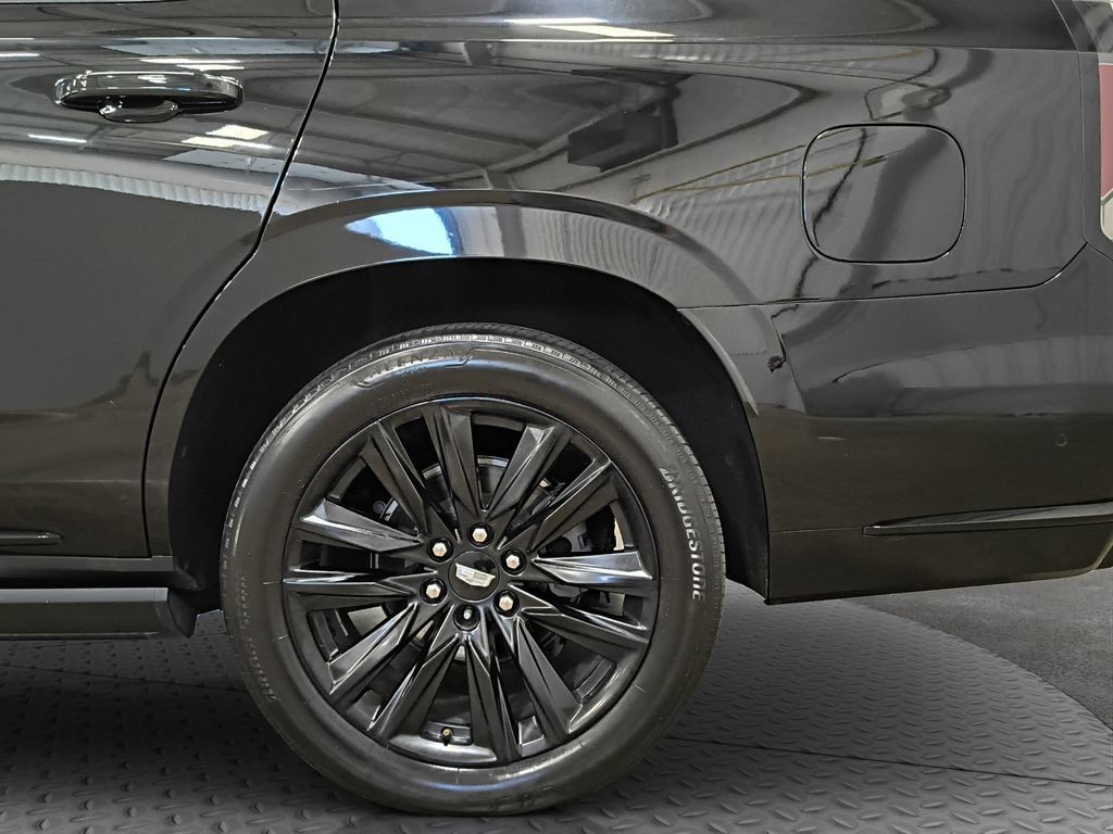 Used 2022 Cadillac Escalade Sport Platinum AWD/4WD image 25