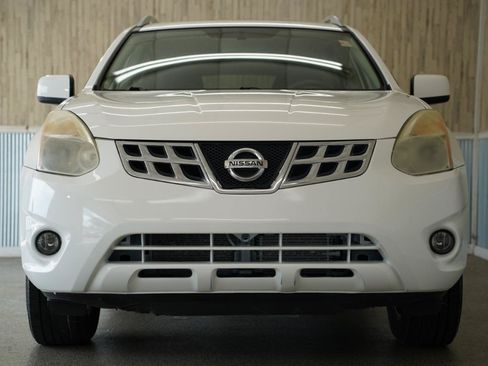 Used 2013 Nissan Rogue SV w/ Premium Pkg FWD image 3