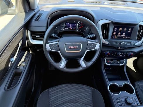 Used 2022 GMC Terrain SLE w/ Driver Convenience Package image 26