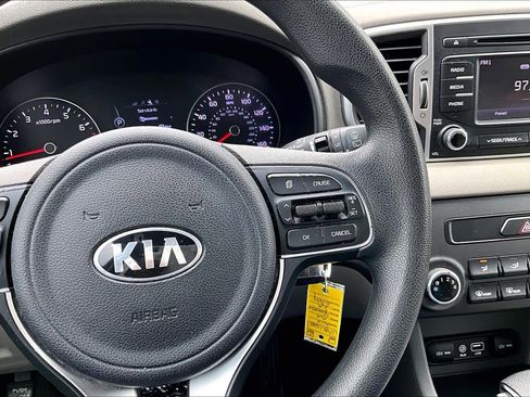 Used 2018 Kia Sportage LX image 24