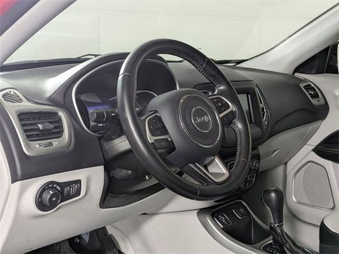 Used 2018 Jeep Compass Latitude w/ Popular Equipment Group image 11