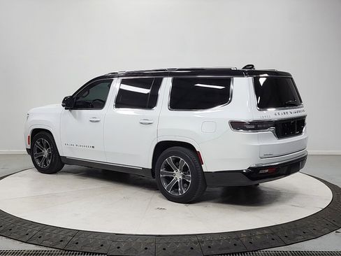 Used 2023 Jeep Grand Wagoneer 4WD image 5