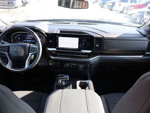 Used 2024 Chevrolet Silverado 1500 RST image 40