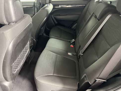Used 2014 Kia Sorento LX image 36
