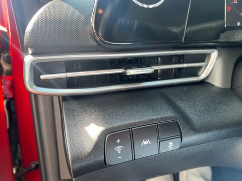 Used 2022 Hyundai Elantra SEL w/ Convenience Package image 23