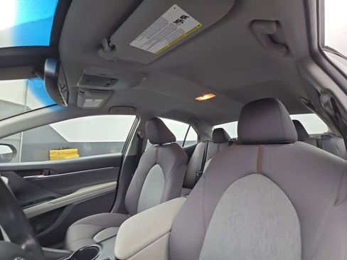 Used 2018 Toyota Camry LE w/ Convenience Package image 22