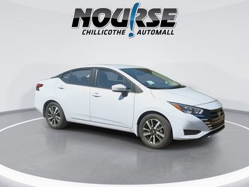 New 2025 Nissan Versa SV w/ Trunk Package image 2