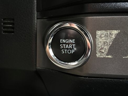 Used 2021 Toyota Tacoma TRD Sport w/ Technology Package image 22