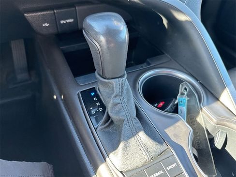 Used 2023 Toyota Camry XSE image 16