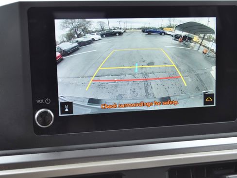 Used 2025 Toyota Tacoma SR5 image 10