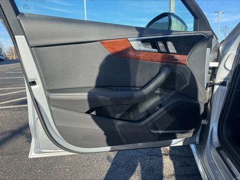 Used 2022 Audi A4 2.0T Premium Plus image 10