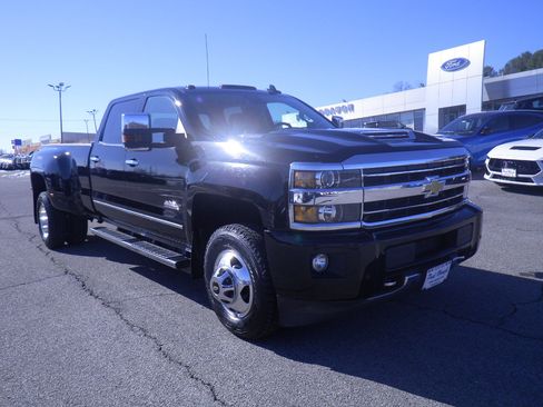 Used 2018 Chevrolet Silverado 3500 High Country w/ Duramax Plus Package image 1