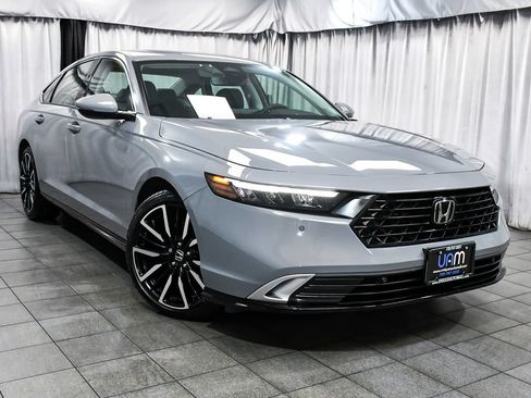 Used 2026 Honda Accord Touring image 3