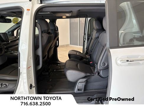 Used 2023 Toyota Sienna XSE w/ XSE Plus Package image 21