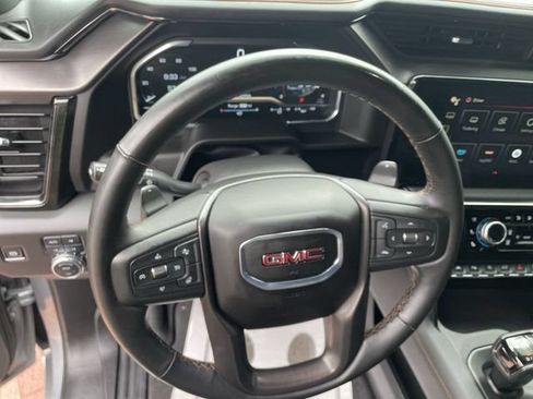 Used 2025 GMC Sierra 1500 AT4 w/ AT4 Preferred Package AWD/4WD image 12