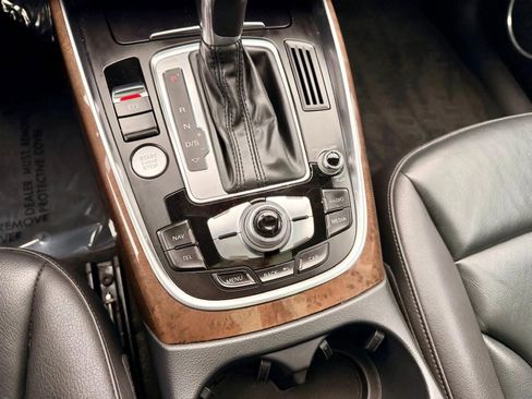 Used 2017 Audi Q5 2.0T Premium Plus w/ Technology Package image 14