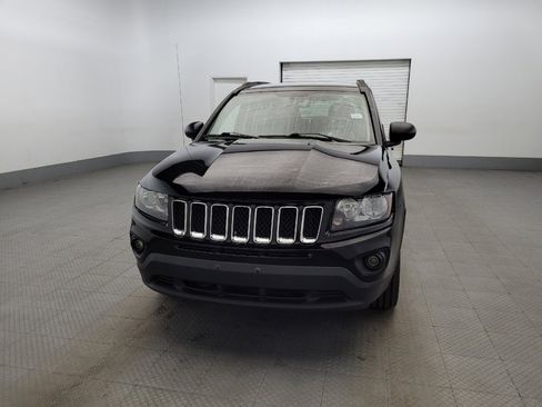 Used 2016 Jeep Compass Latitude image 15