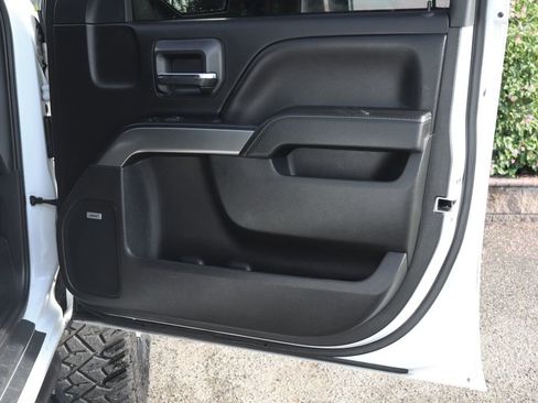 Used 2018 Chevrolet Silverado 1500 LT w/ All Star Edition image 46