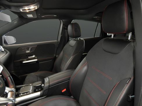 Used 2021 Mercedes-Benz GLA 45 AMG 4MATIC image 17