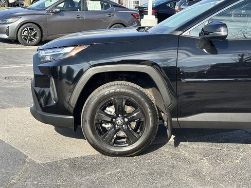 Used 2025 Toyota RAV4 XLE image 7