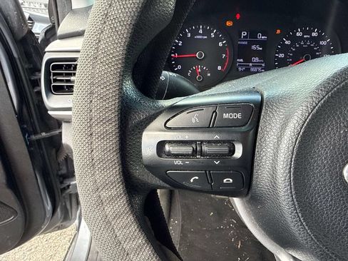 Used 2019 Kia Rio S FWD image 16
