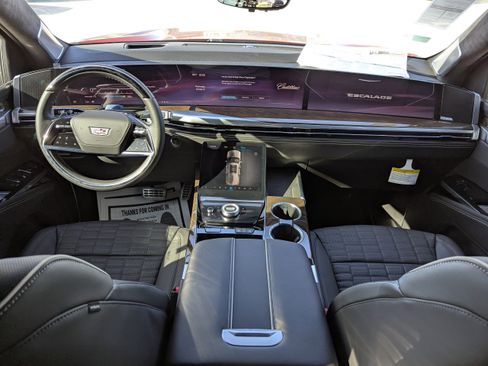 New 2025 Cadillac Escalade Sport Platinum w/ LPO, ONYX Package image 15