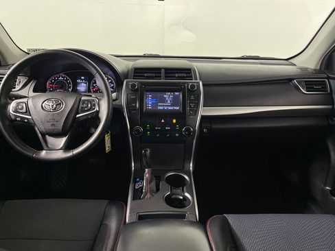 Certified 2017 Toyota Camry SE FWD image 14