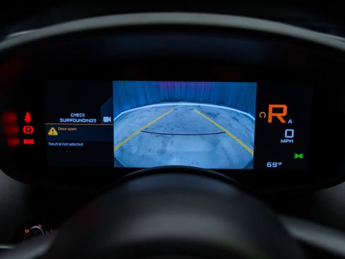 Used 2019 McLaren 570S Coupe RWD image 55