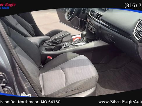 Used 2016 MAZDA MAZDA3 i Sport FWD image 12