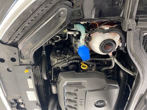 Used 2020 Volkswagen Passat 2.0T SEL image 34