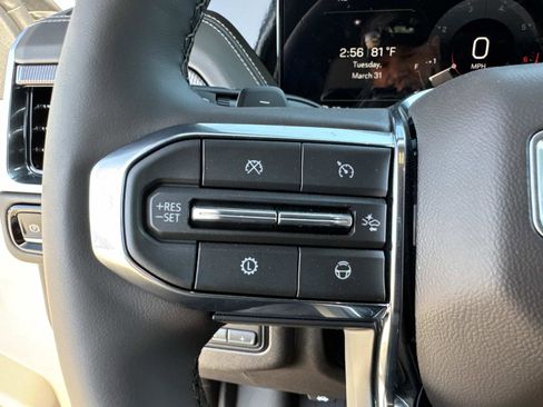 New 2026 GMC Yukon XL Elevation w/ Elevation Premium Package AWD/4WD image 37