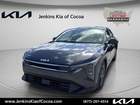 New 2026 Kia K4 FWD image 9