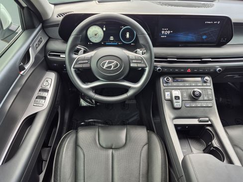 Used 2024 Hyundai Palisade Limited FWD image 12