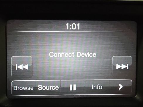 Used 2022 RAM 1500 Classic SLT image 12