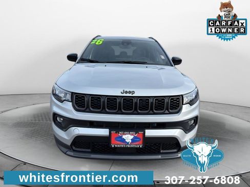 Used 2026 Jeep Compass Latitude image 2
